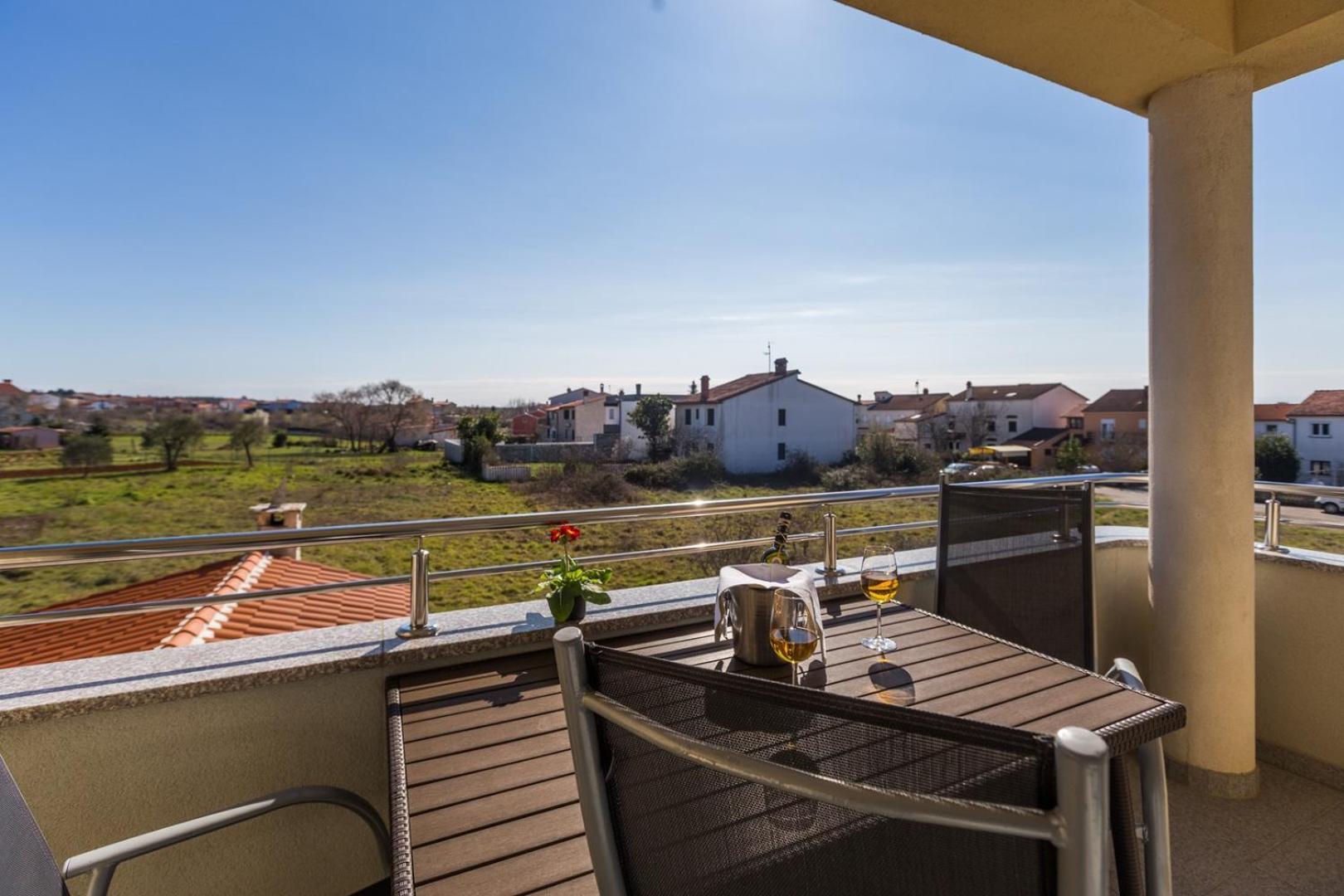 Villa Vita Apartments & Studios With Common Pool Valbandon Extérieur photo