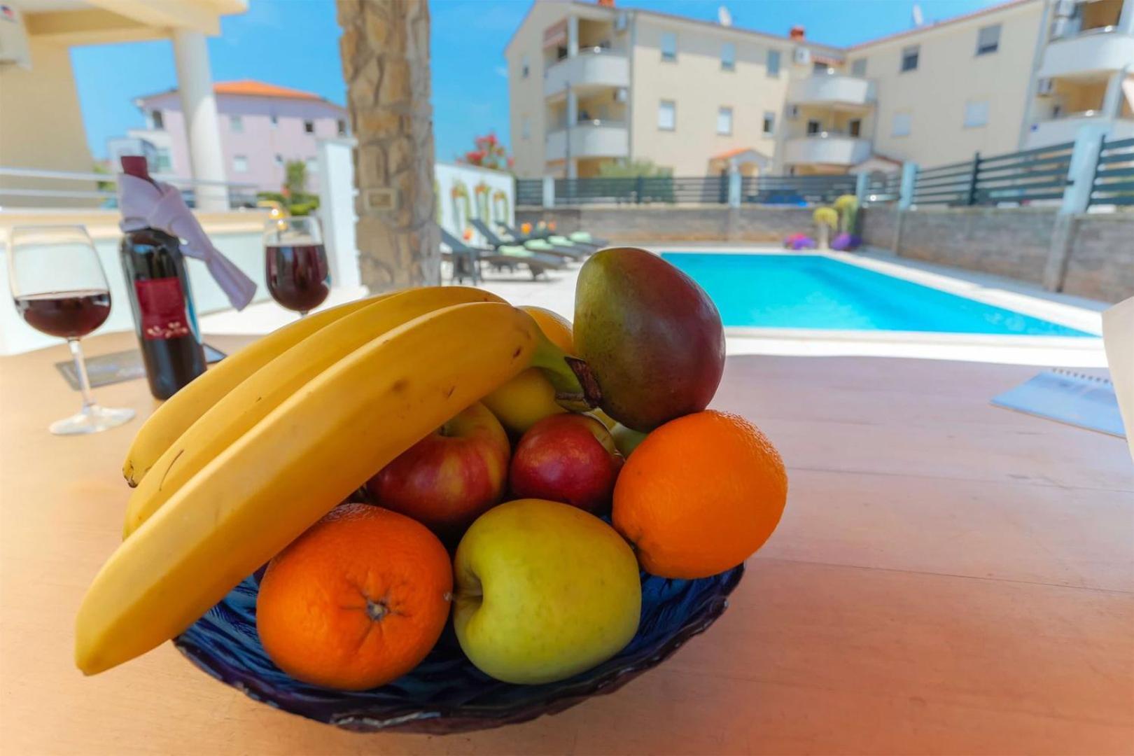 Villa Vita Apartments & Studios With Common Pool Valbandon Extérieur photo