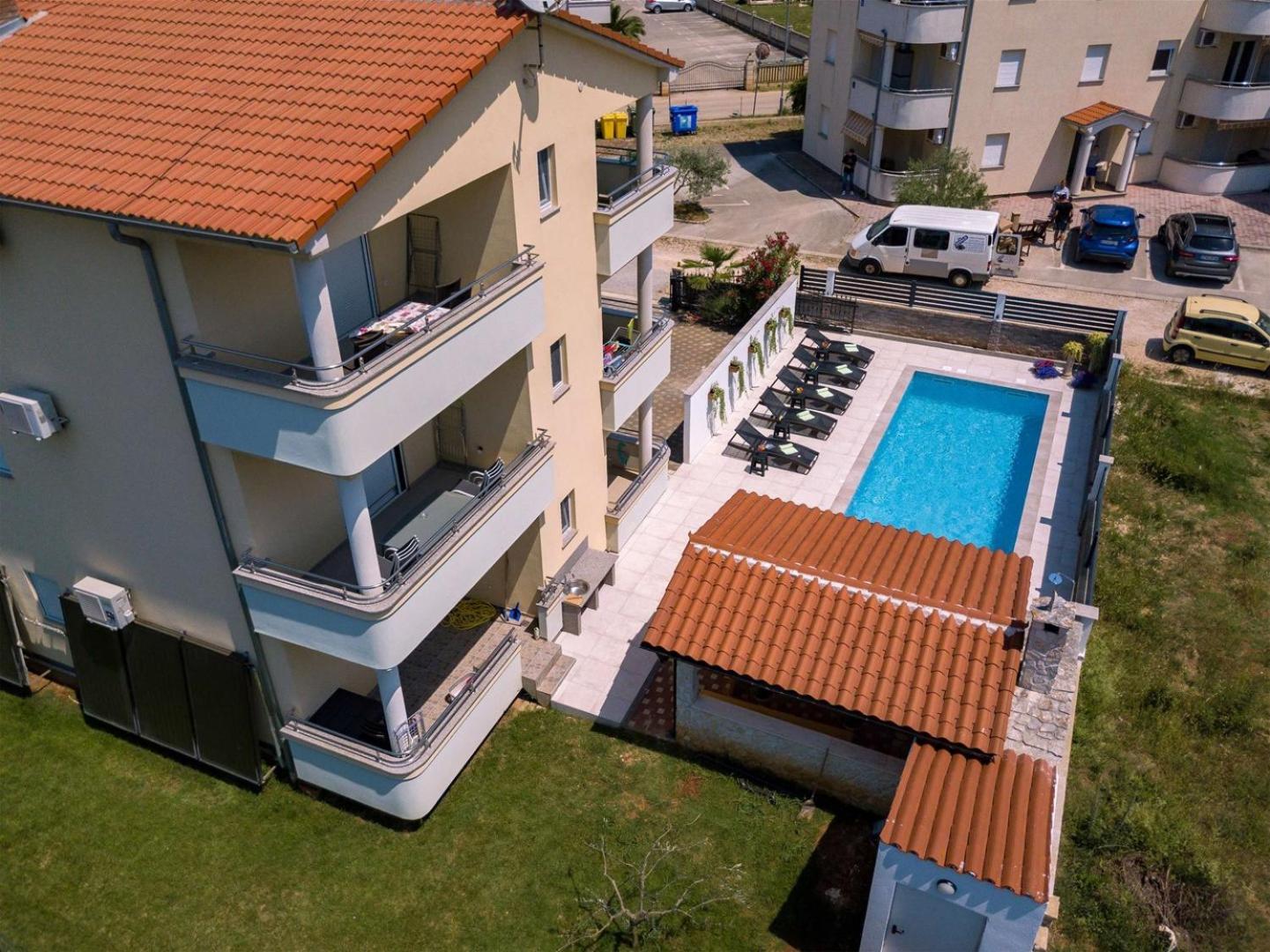 Villa Vita Apartments & Studios With Common Pool Valbandon Extérieur photo