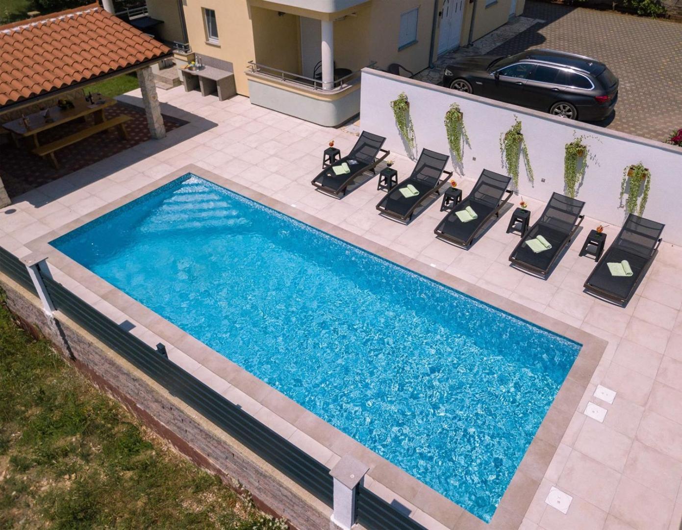 Villa Vita Apartments & Studios With Common Pool Valbandon Extérieur photo